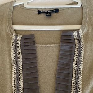 Women’s moss green sweater with dark grey trim. Size Small
